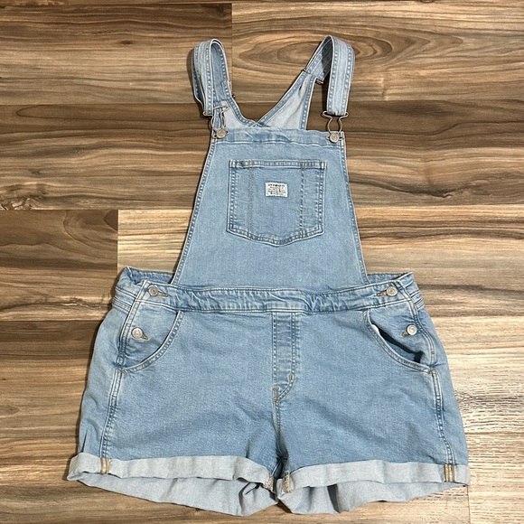 Levi’s Vintage Overall Shortalls Women’s Size 18W Classic Vintage Light Wash - Picture 1 of 14
